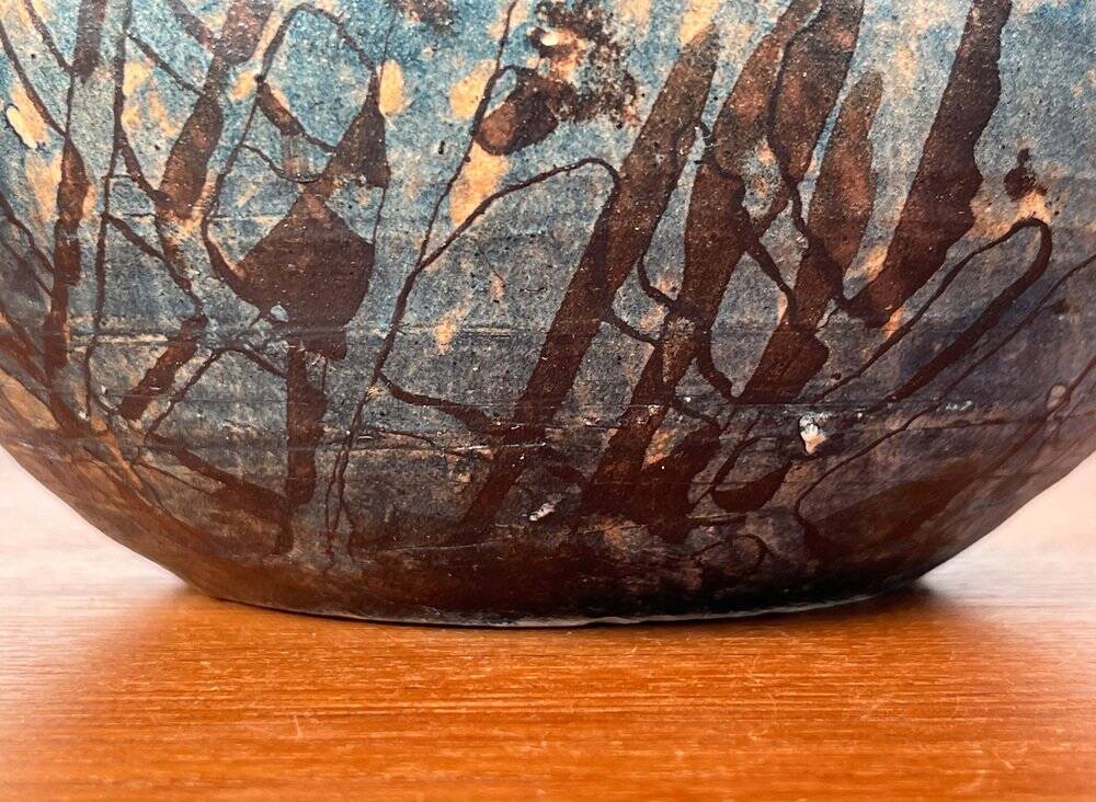 Brutalist mid-century studio pottery vase by Gerhard Liebenthron, 1975.