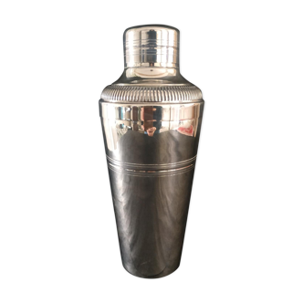 Silver metal shaker year 30