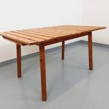 Vintage garden furniture set consisting of a table with extensions and 4 armchairs
