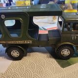 Ancien jouet camion militaire