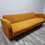 Sofa by Jindrich Halabala