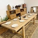 Solid oak farmhouse table with 2 central extensions
