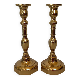 paire de grands bougeoirs