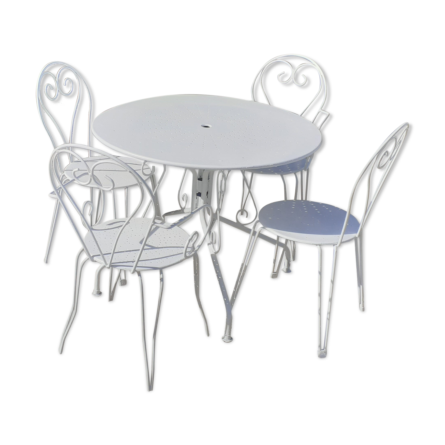 Garden lounge 1 table 2 chairs 2 white wrought iron chairs