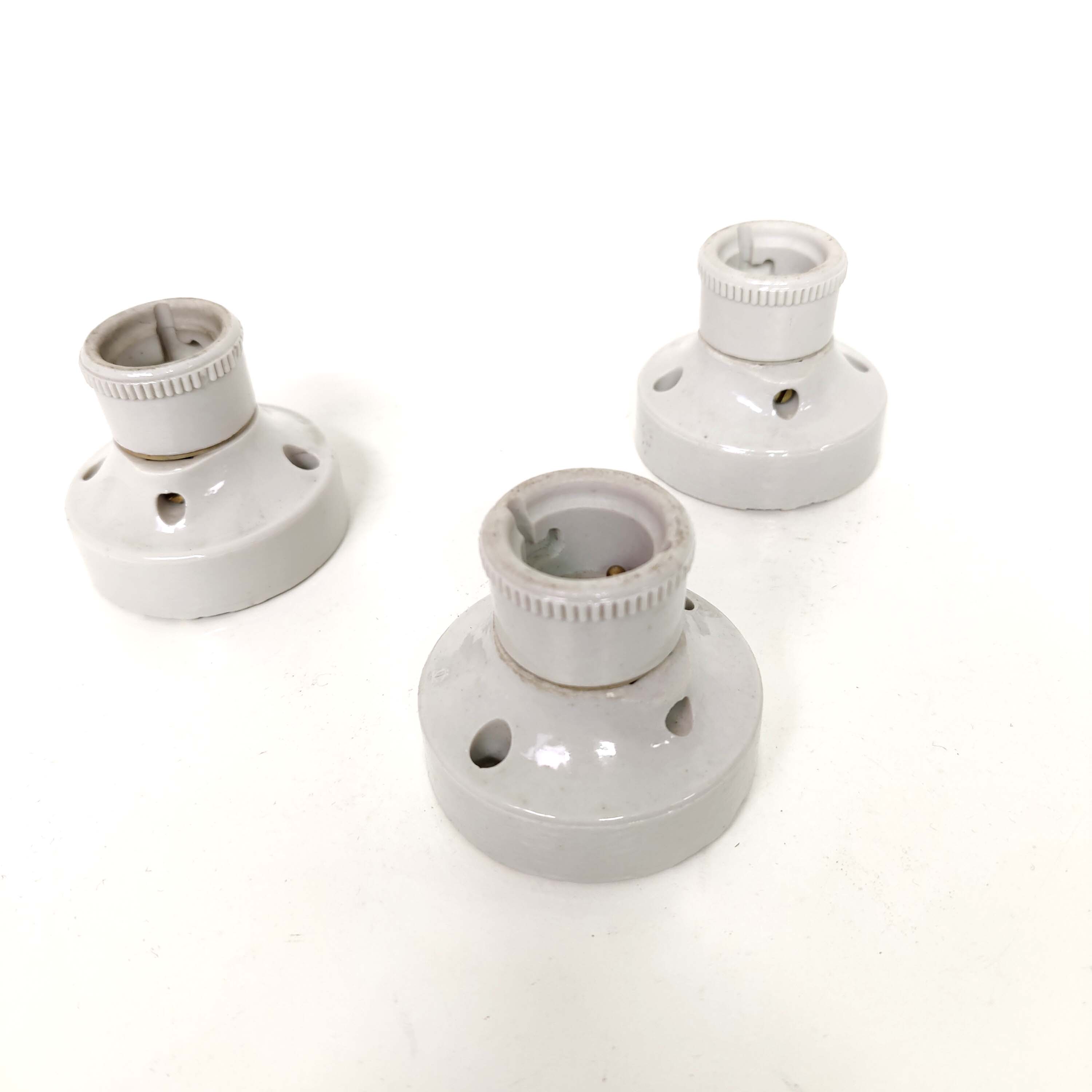 Set of 3 white porcelain sconces