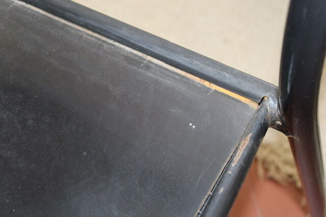 Série de 4 chaises d’école noires