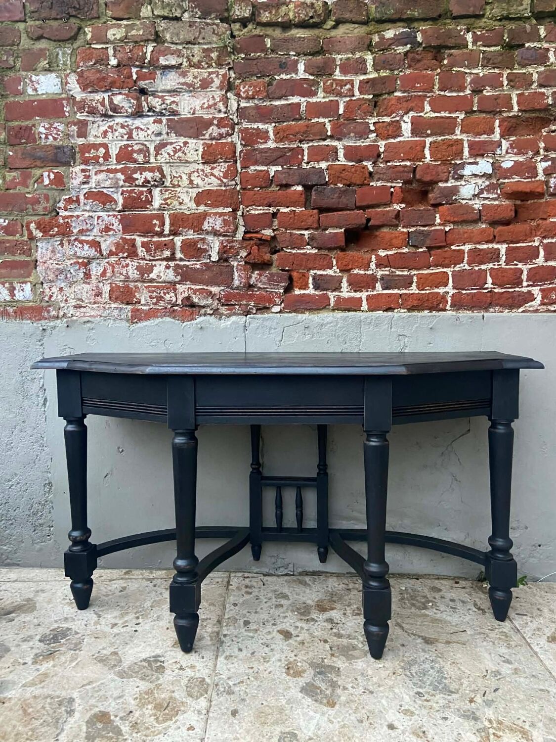 Black wooden console