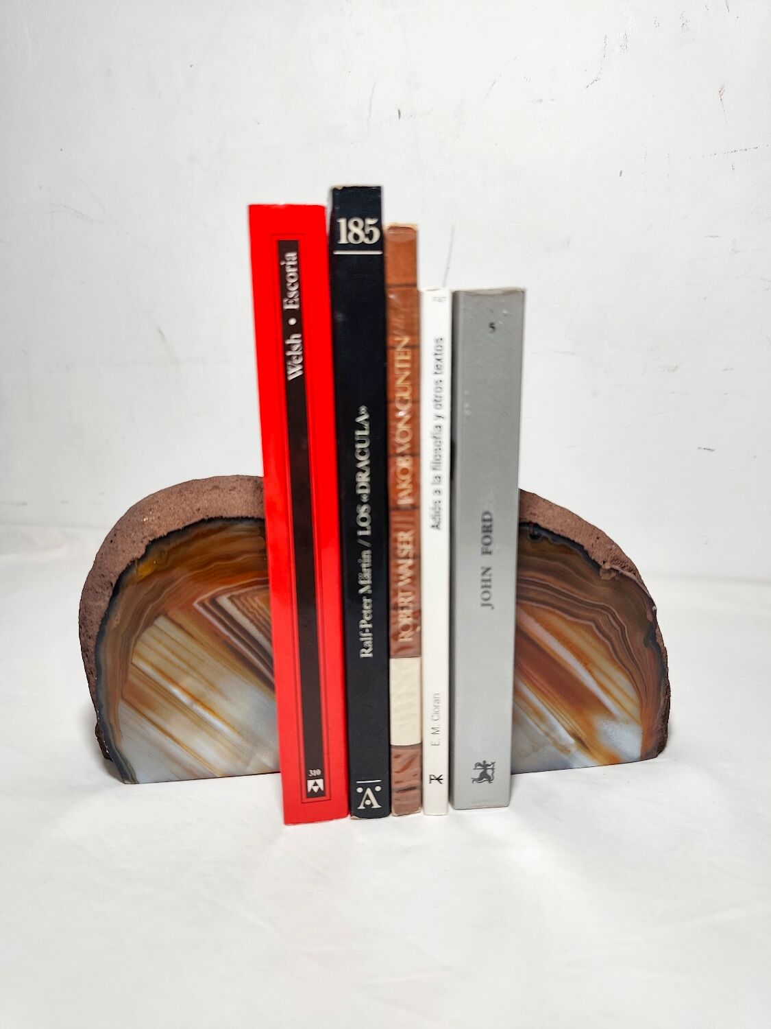 Paire de serre-livres en agate. Espagne, années 1970