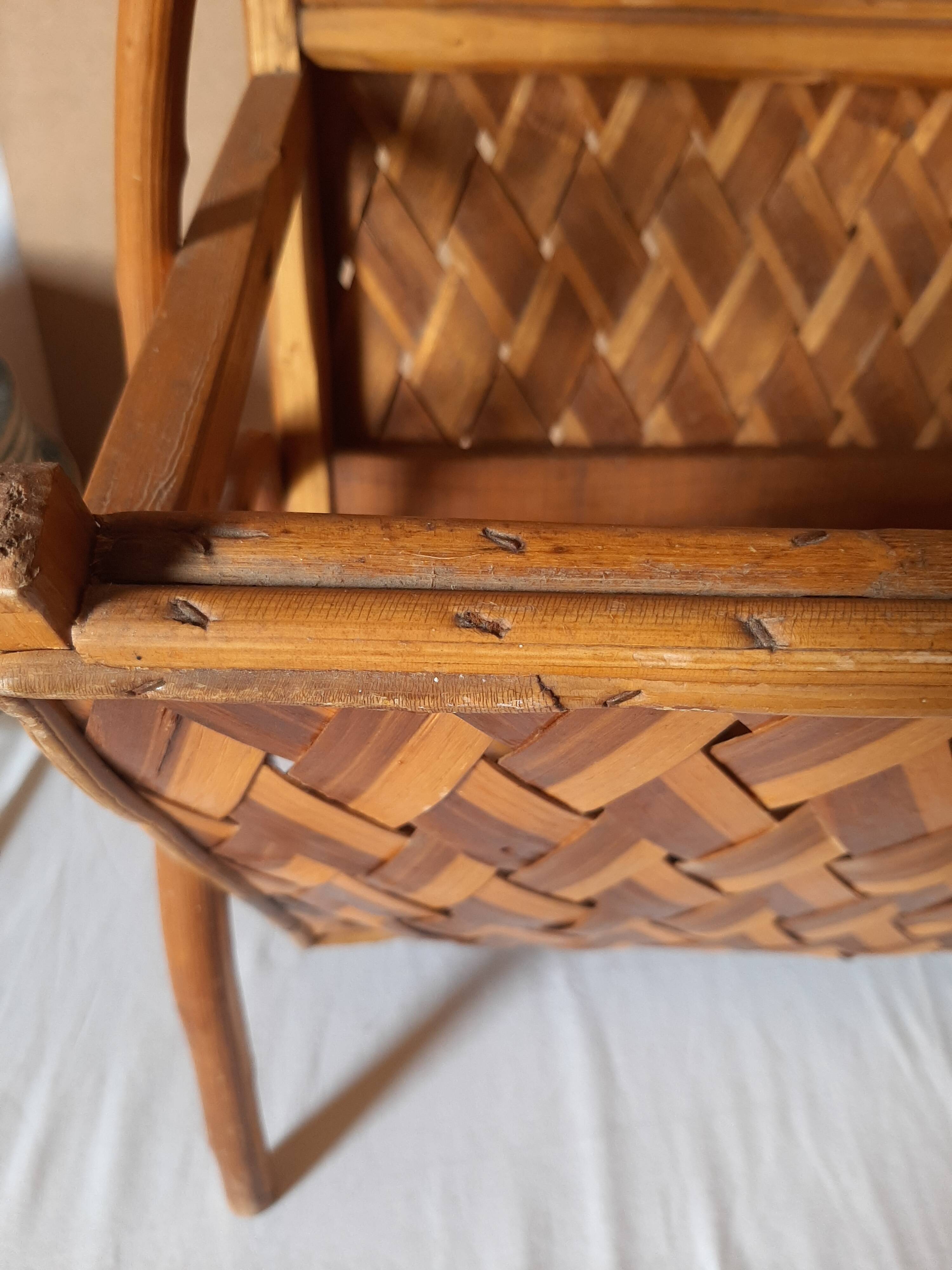 Porte revue vintage en chataignier