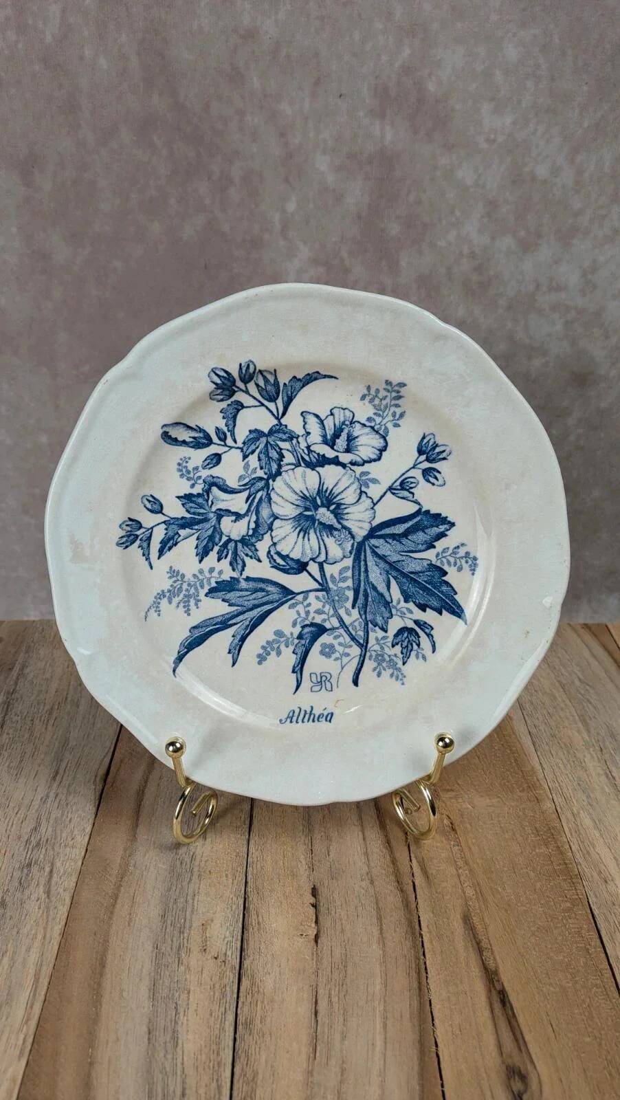 Antique Gien plate model Althéa