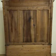 Coffre-banc Renaissance en noyer sculpté – XIXe siècle