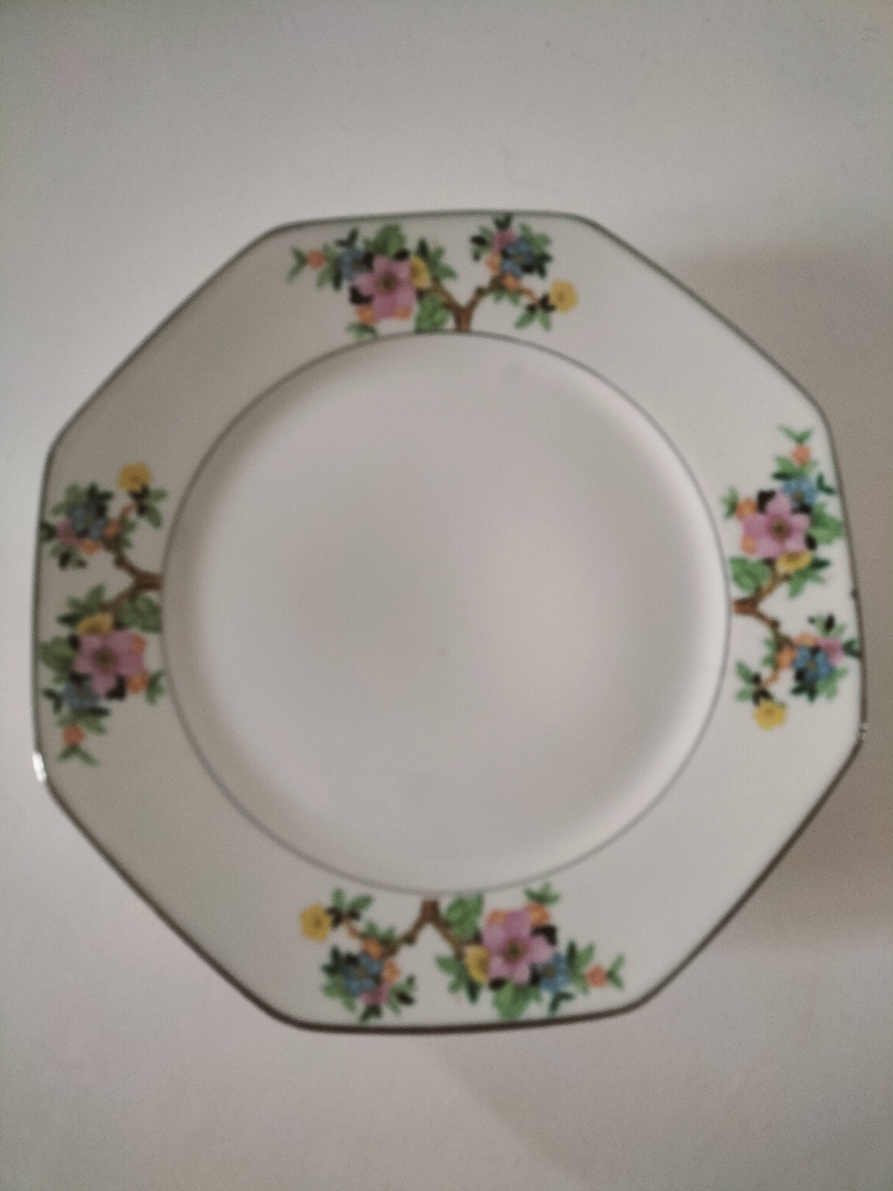 Vierzon porcelain footed plate – Edgar Gaucher, 1950s