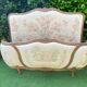 Basket bed and its two armchairs