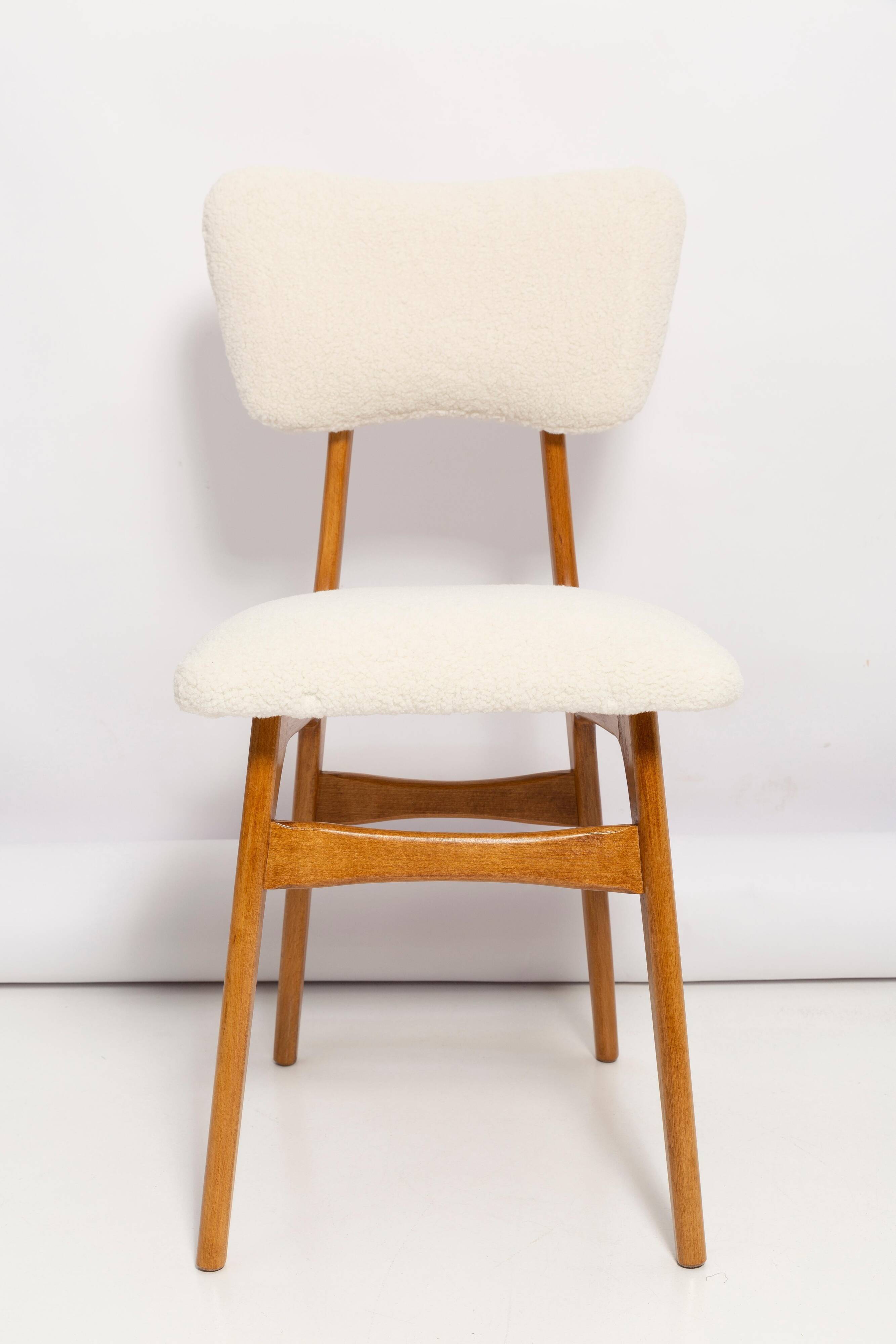 Chaise de salle à manger "Butterfly" style milieu du siècle, bouclé crème clair, Pologne, 1960s