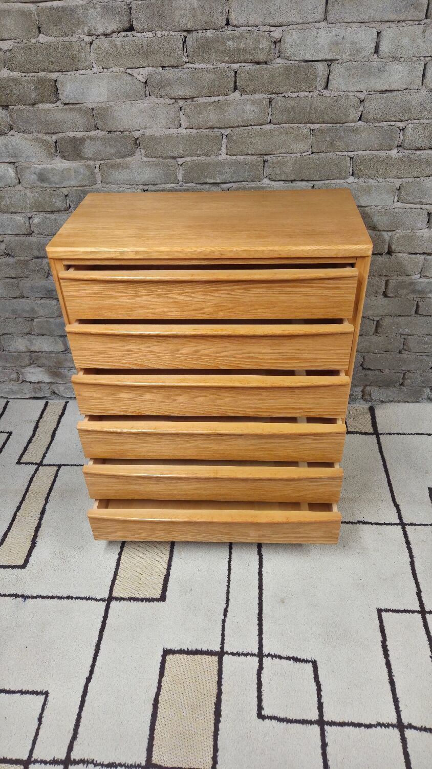 Vintage Scandinavian wooden chest of drawers with 6 drawers from the 1970s.