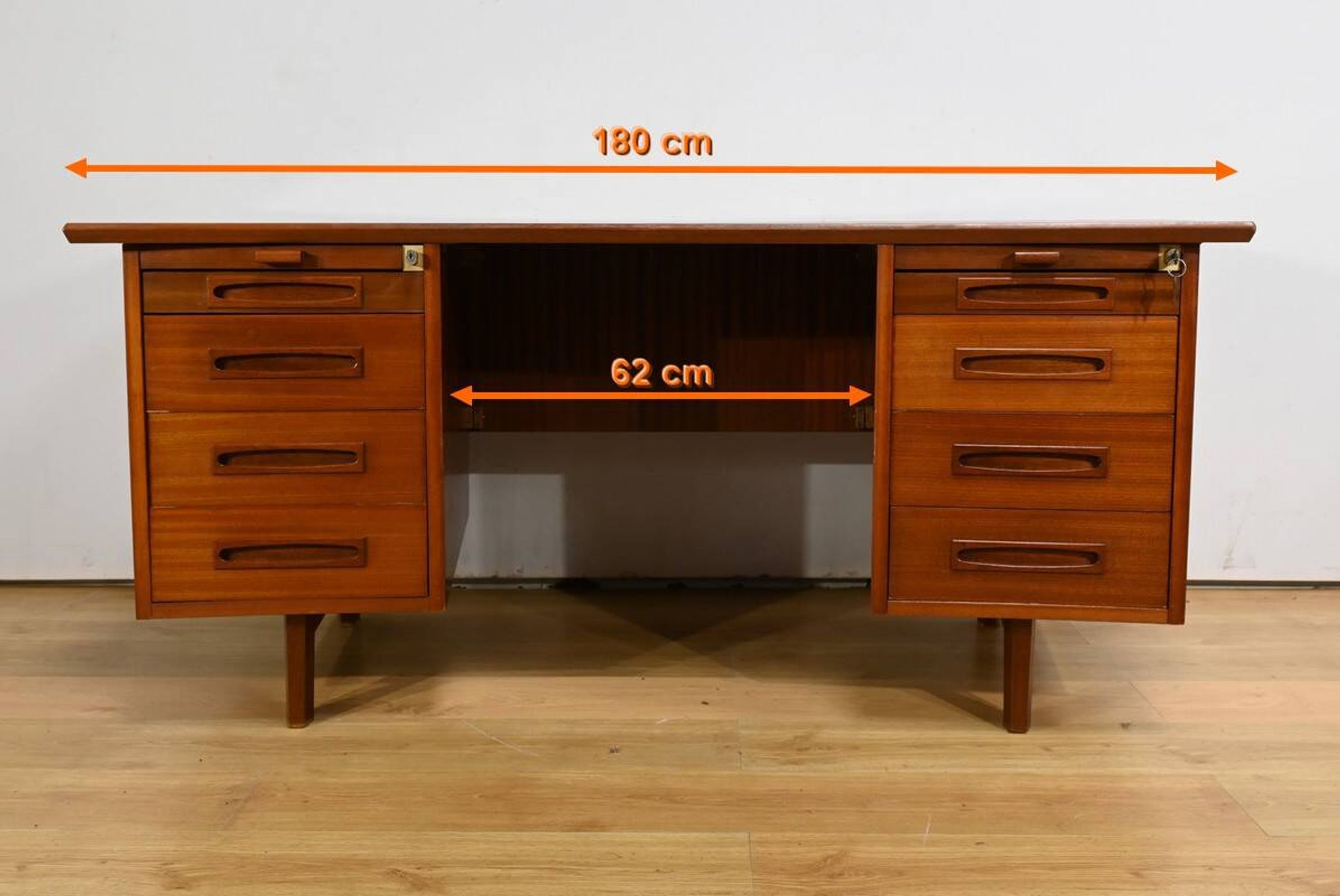 Bureau de Direction ORDO en Acajou – 1960