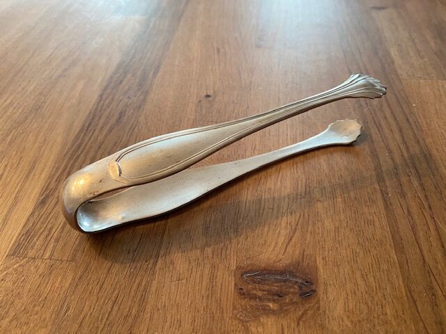 Silver art deco sugar pinch