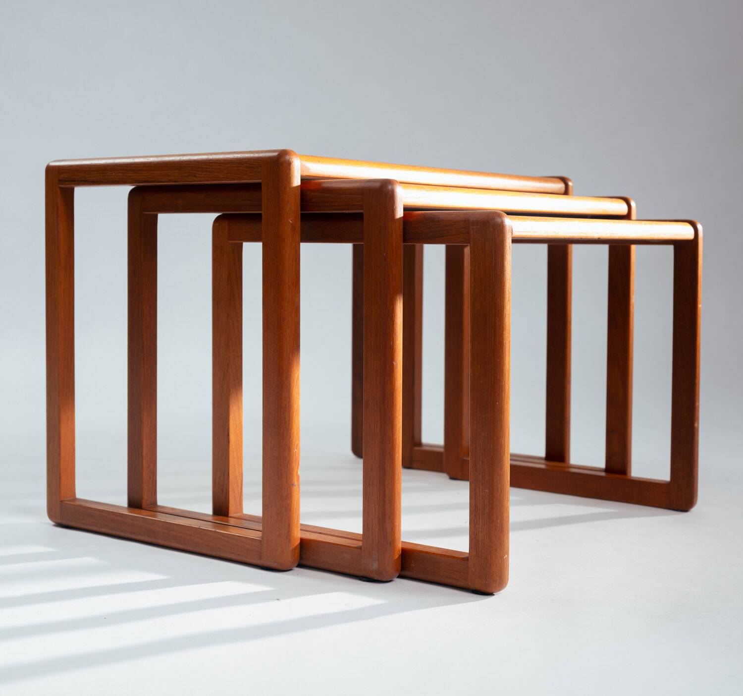 set of 3 nesting Teak tables, danish design, 1970s