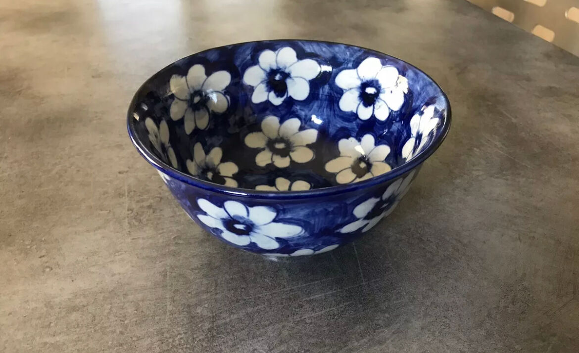 Vintage cup bowl in earthenware with blue floral paint décor - 18.5 cm