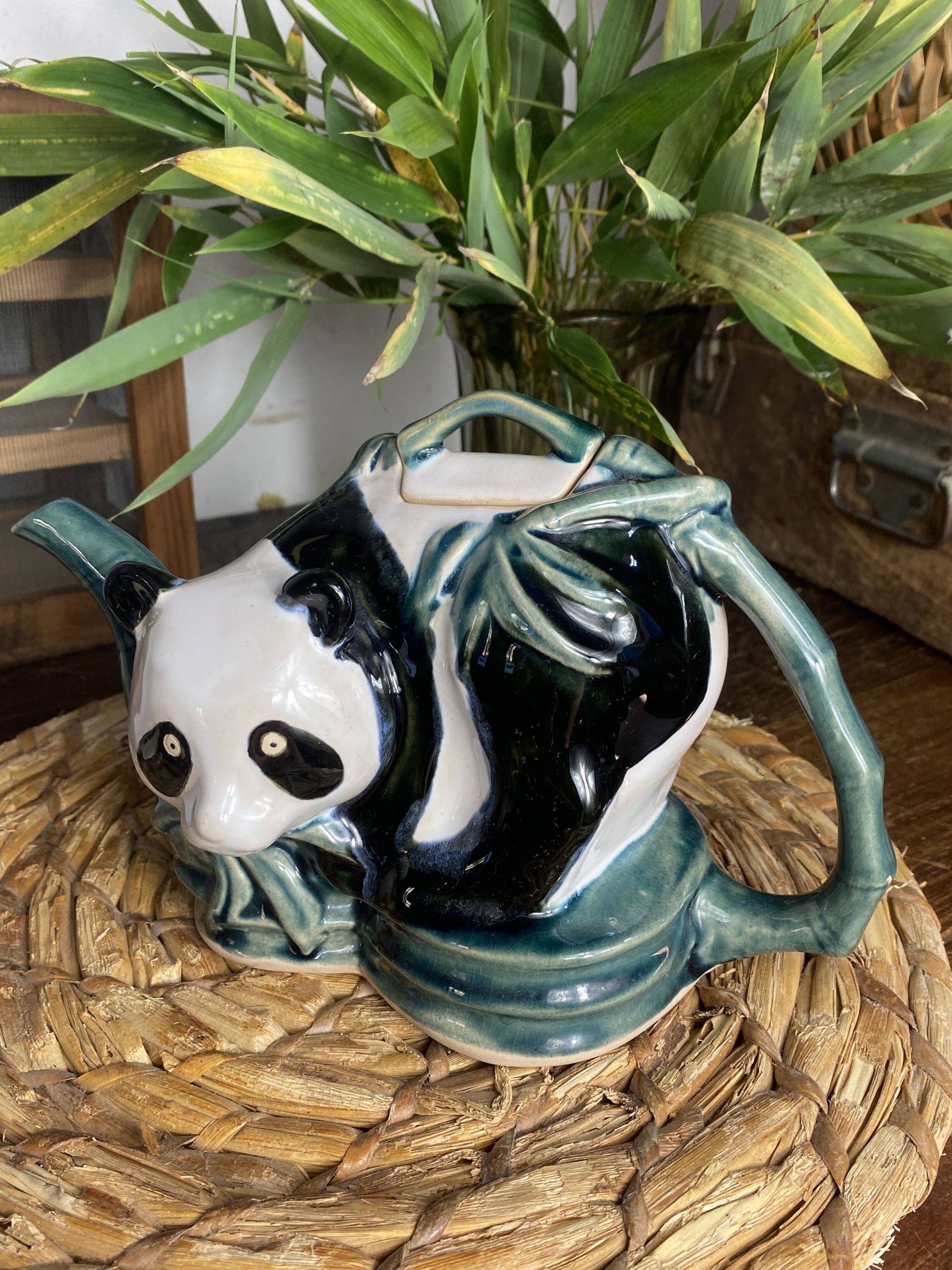 Théière panda et anse bambou en céramique