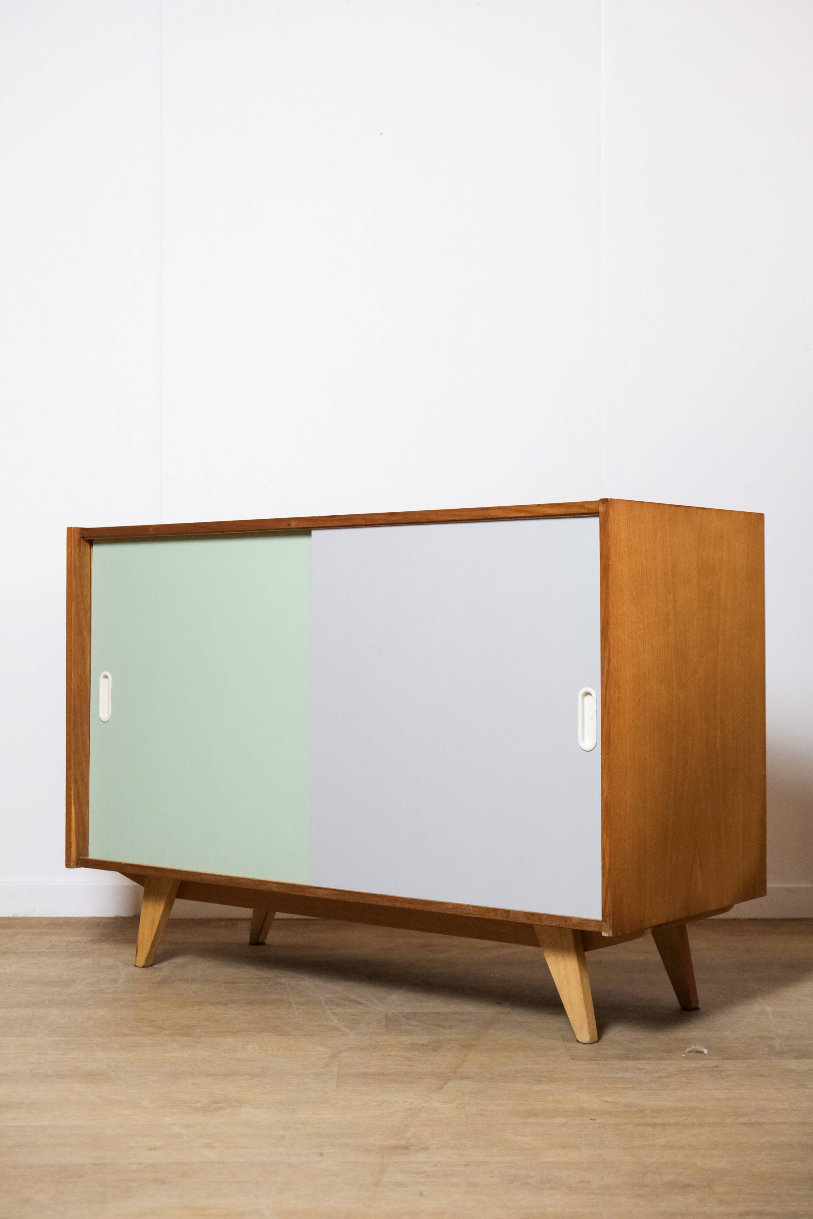 Jiroutek sideboard sliding doors