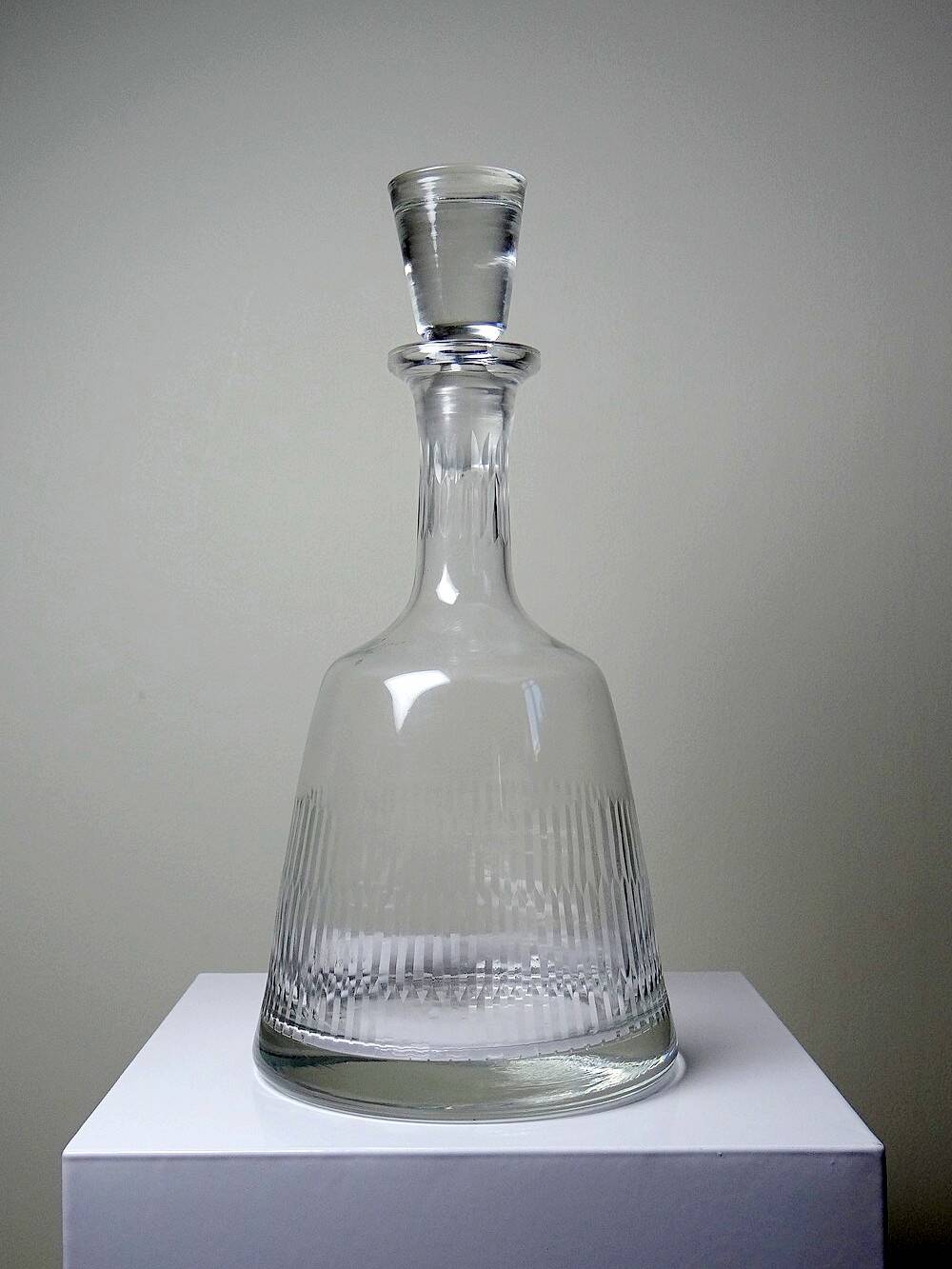 Large vintage/antique chic cut glass decanter/wine carafe