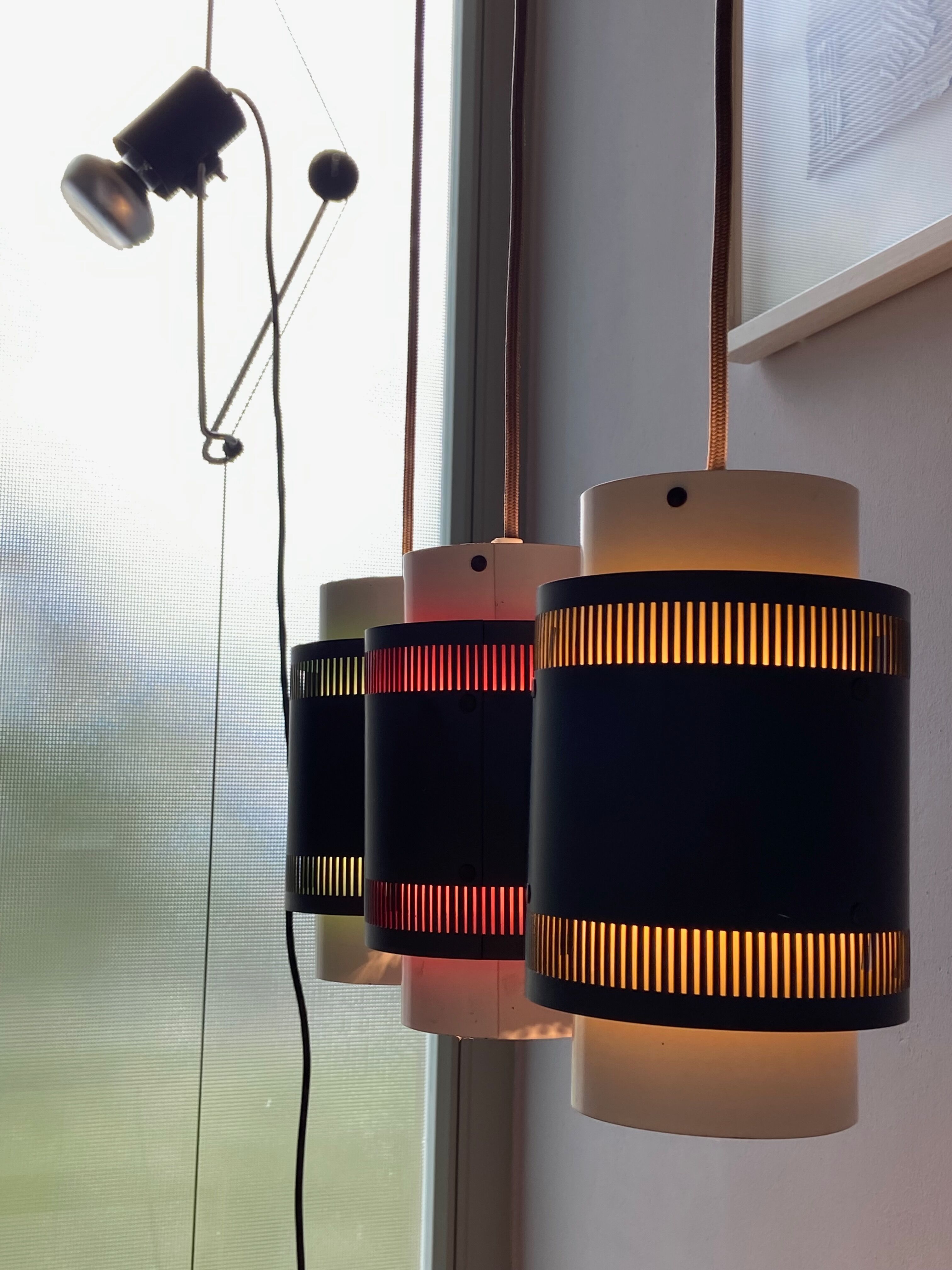 Lot de 3 suspensions, années 1960 Made in Denmark