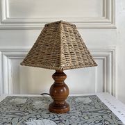 Lampe en bois, abat-jour corde, années 70