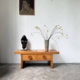 Meuble d’appoint bas style Perriand