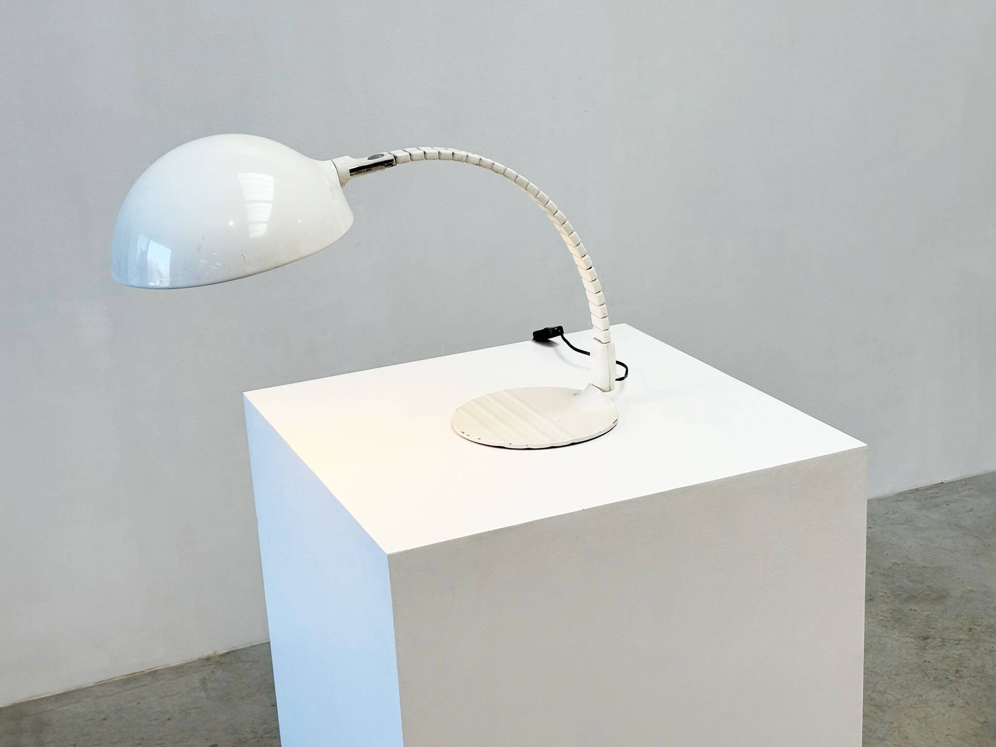 Italian table lamp Flex 660 by Elio Martinelli for Martinelli Luce