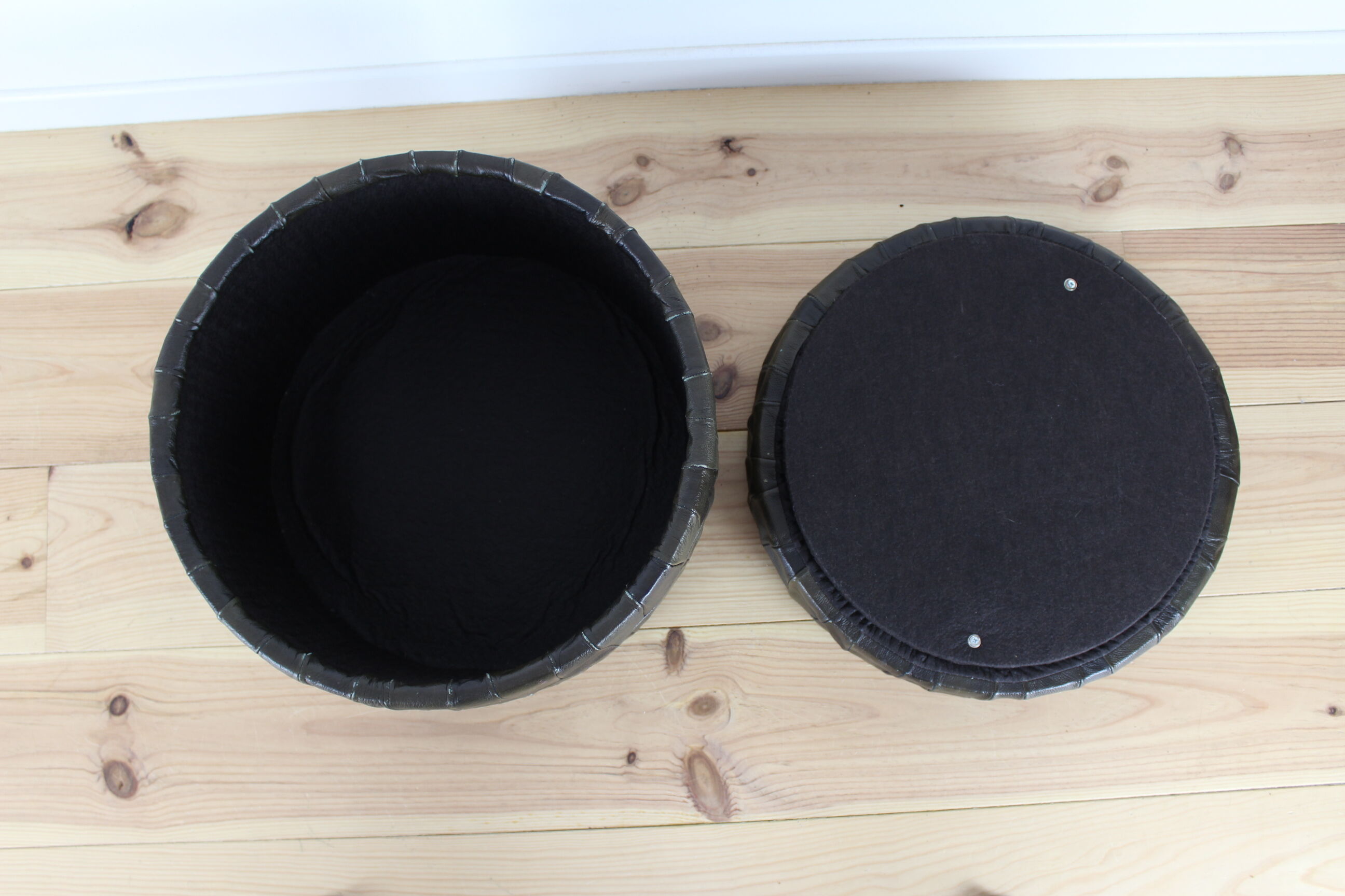 Ottoman chest of Sede round in 70's leather patchwork