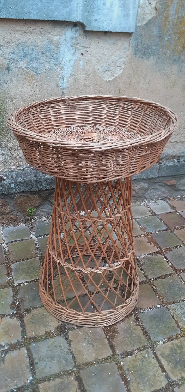 Vintage 50s planter on rattan stand