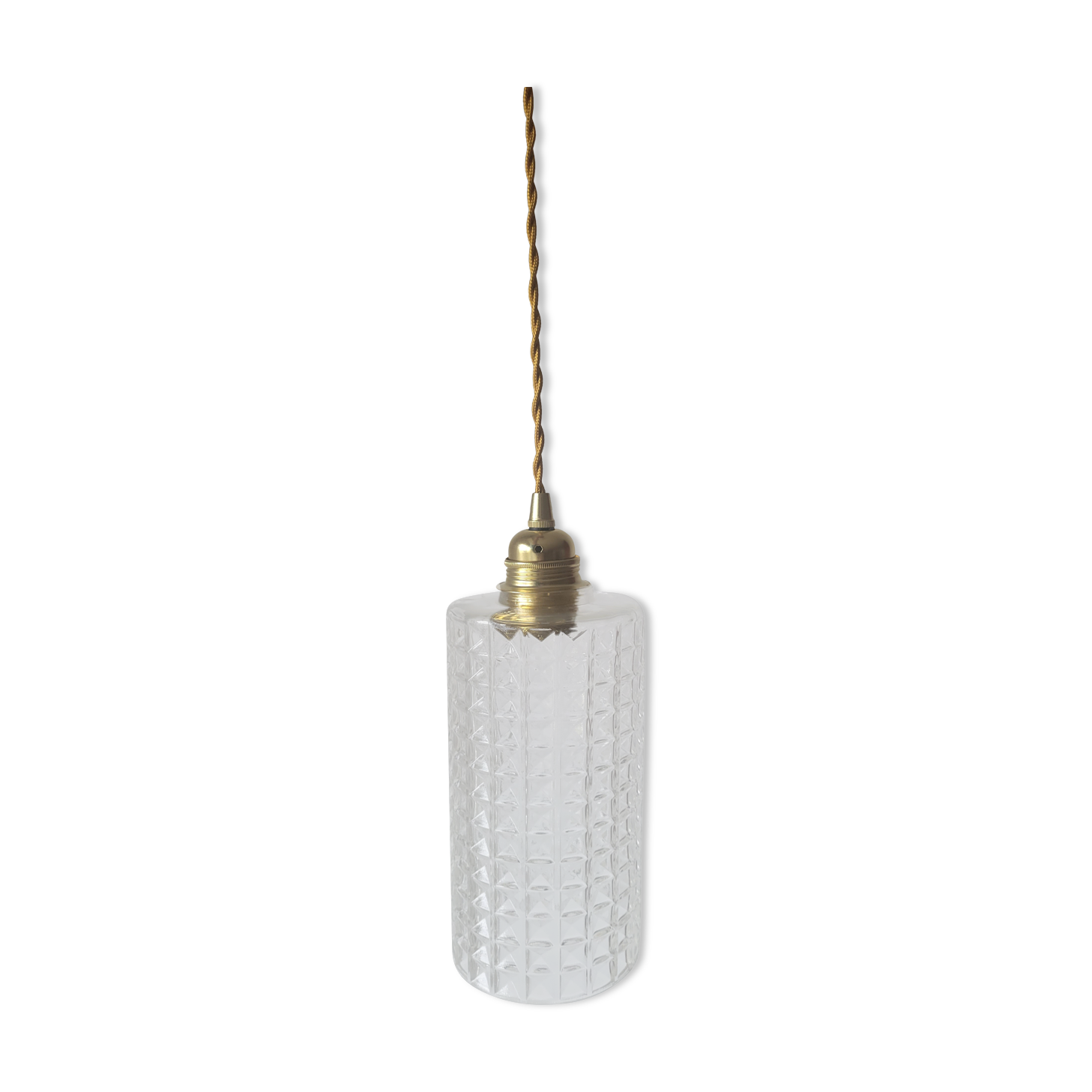 Moulded glass suspension