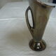 Vase en ceramique irisee marron avec anse