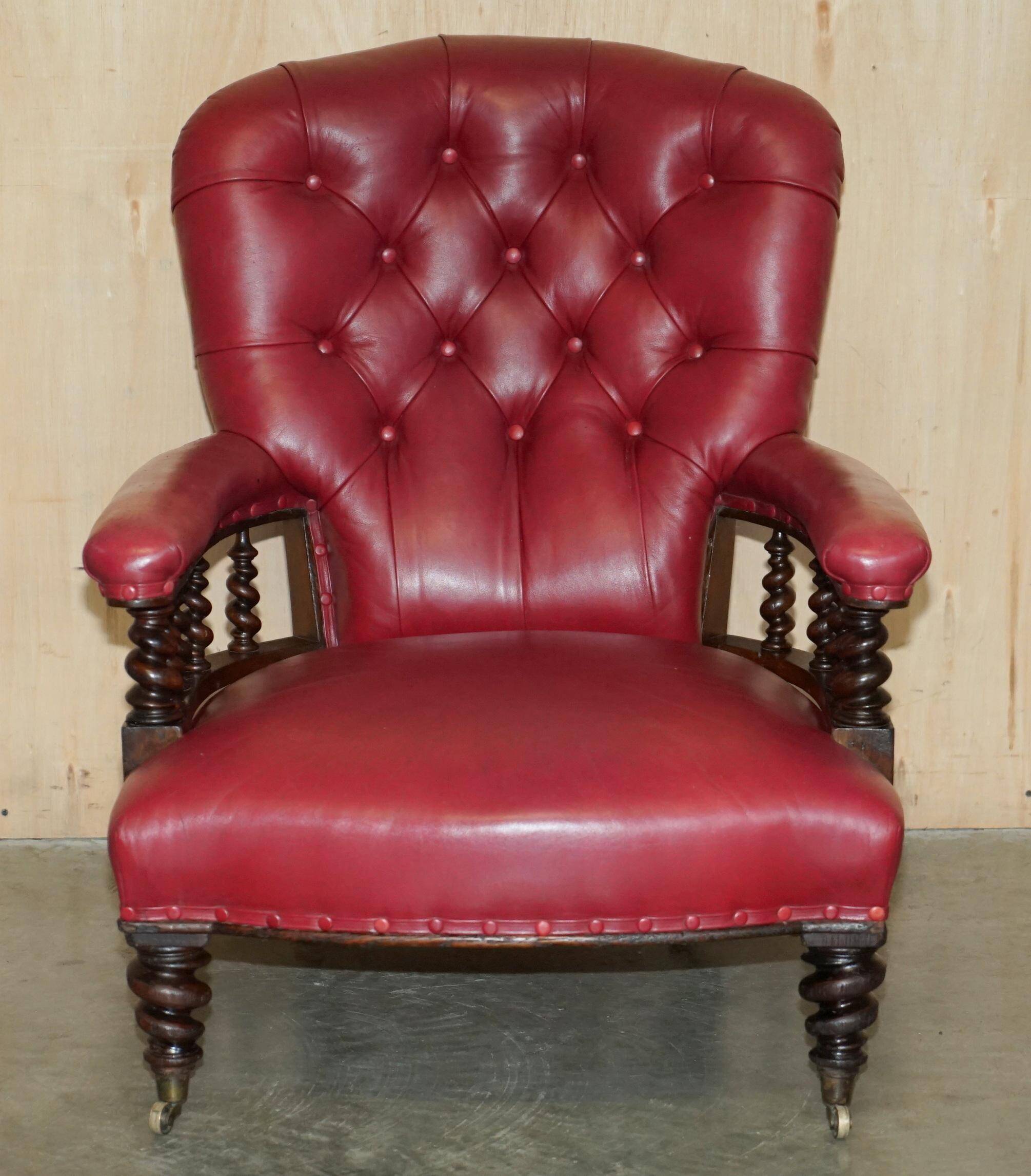 William IV antique Chesterfield armchair in leather with twisted barley structure.