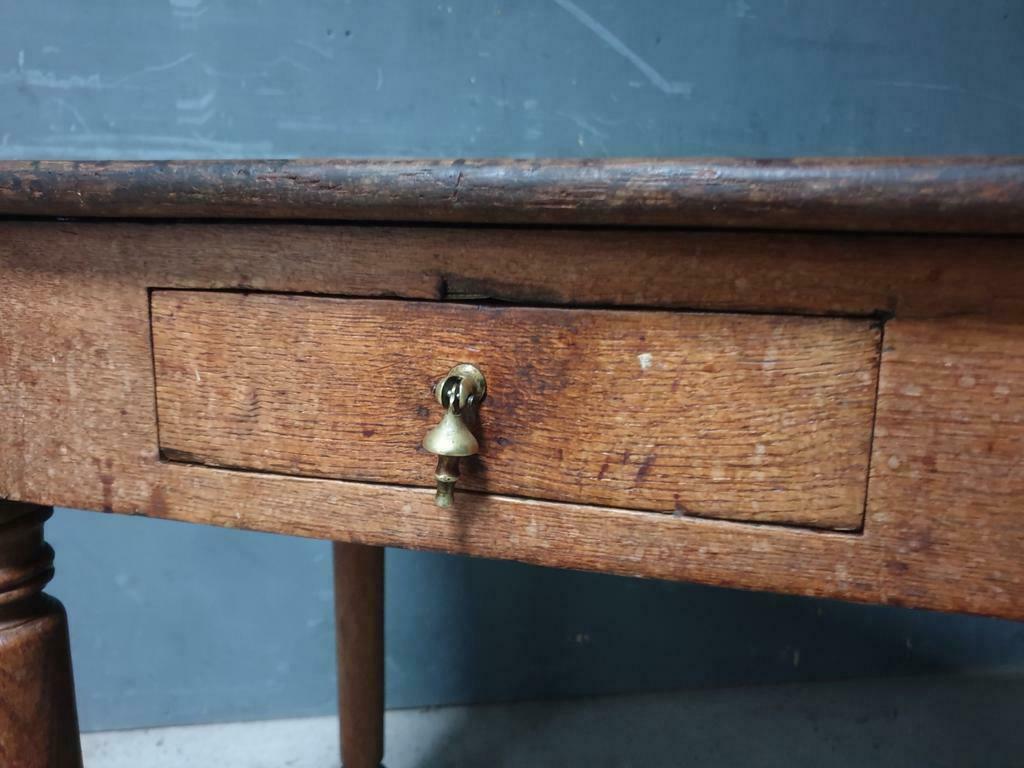 Antique oak table with drawer