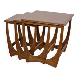 Tables Gigognes Mid-Century en Teck par V. Wilkins pour G-Plan, Royaume-Uni, 1970s, Set de 3