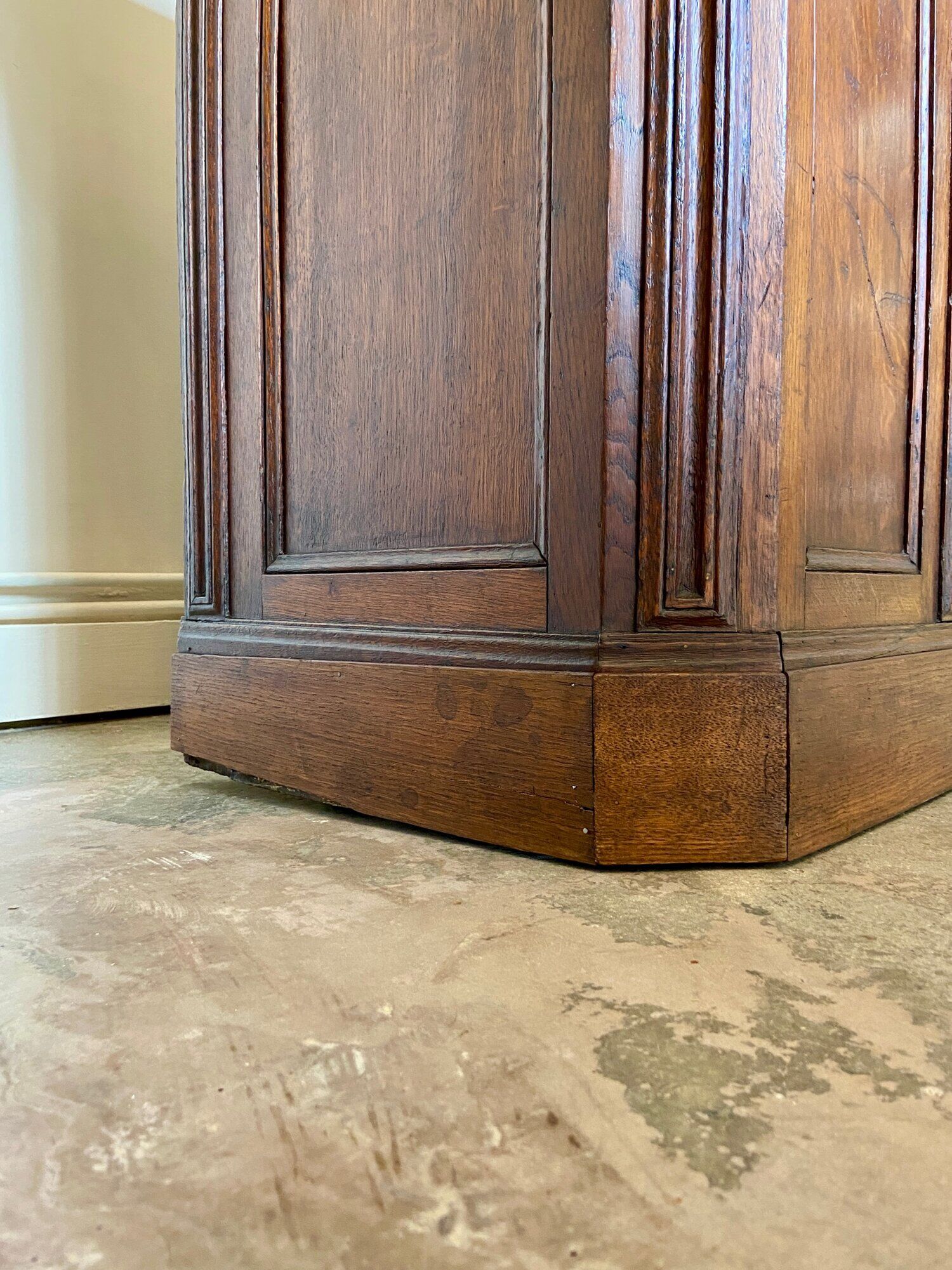 Counter, reception furniture in solid wood early twentieth century