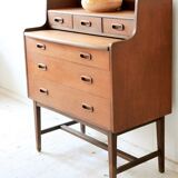Mid-century curvy dressing table in teak with pull out mirror