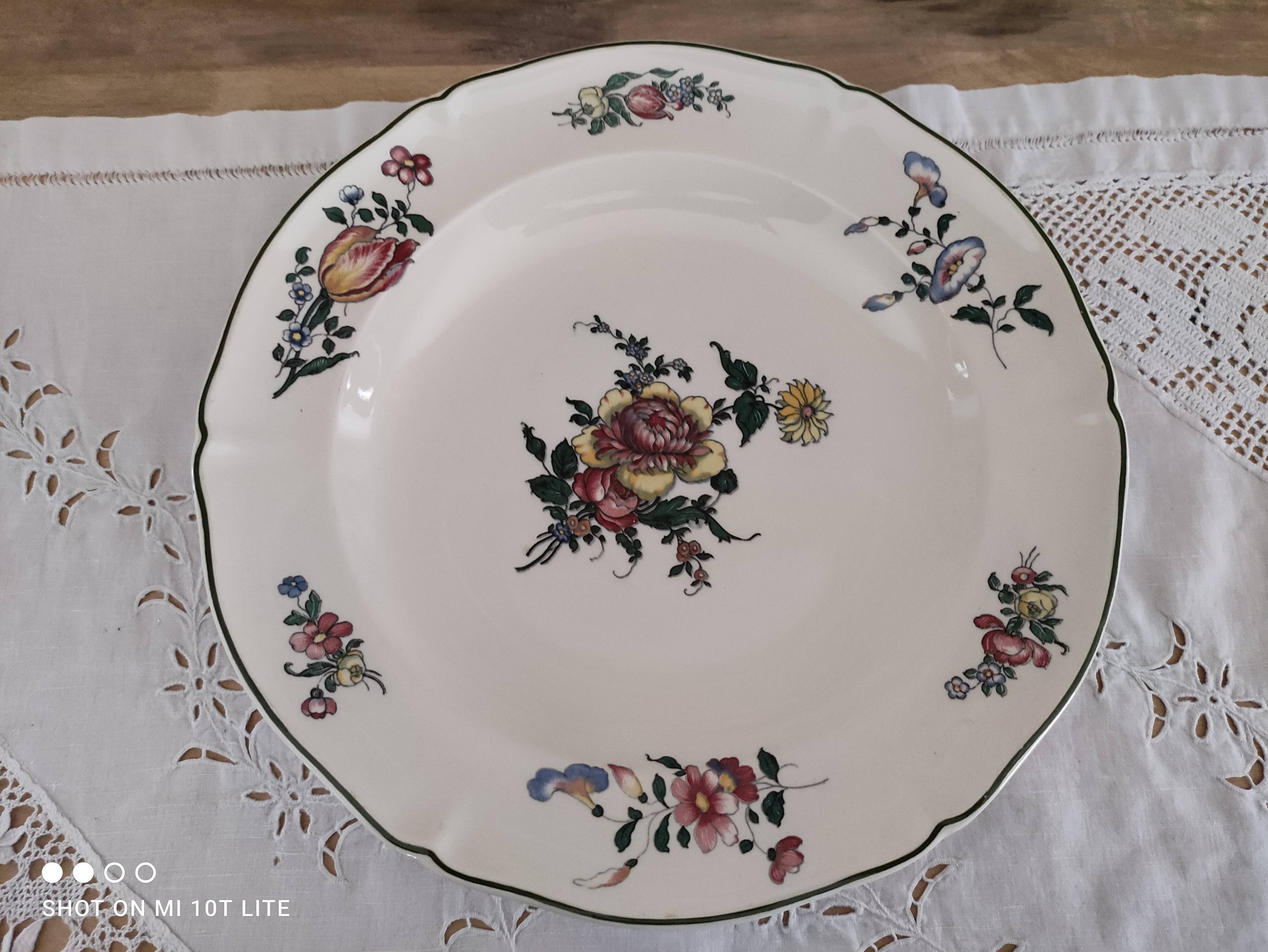 Large hollow round dish Villeroy and Boch model Mettlach