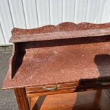 Meuble de toilette ancien en bois et marbre rouge