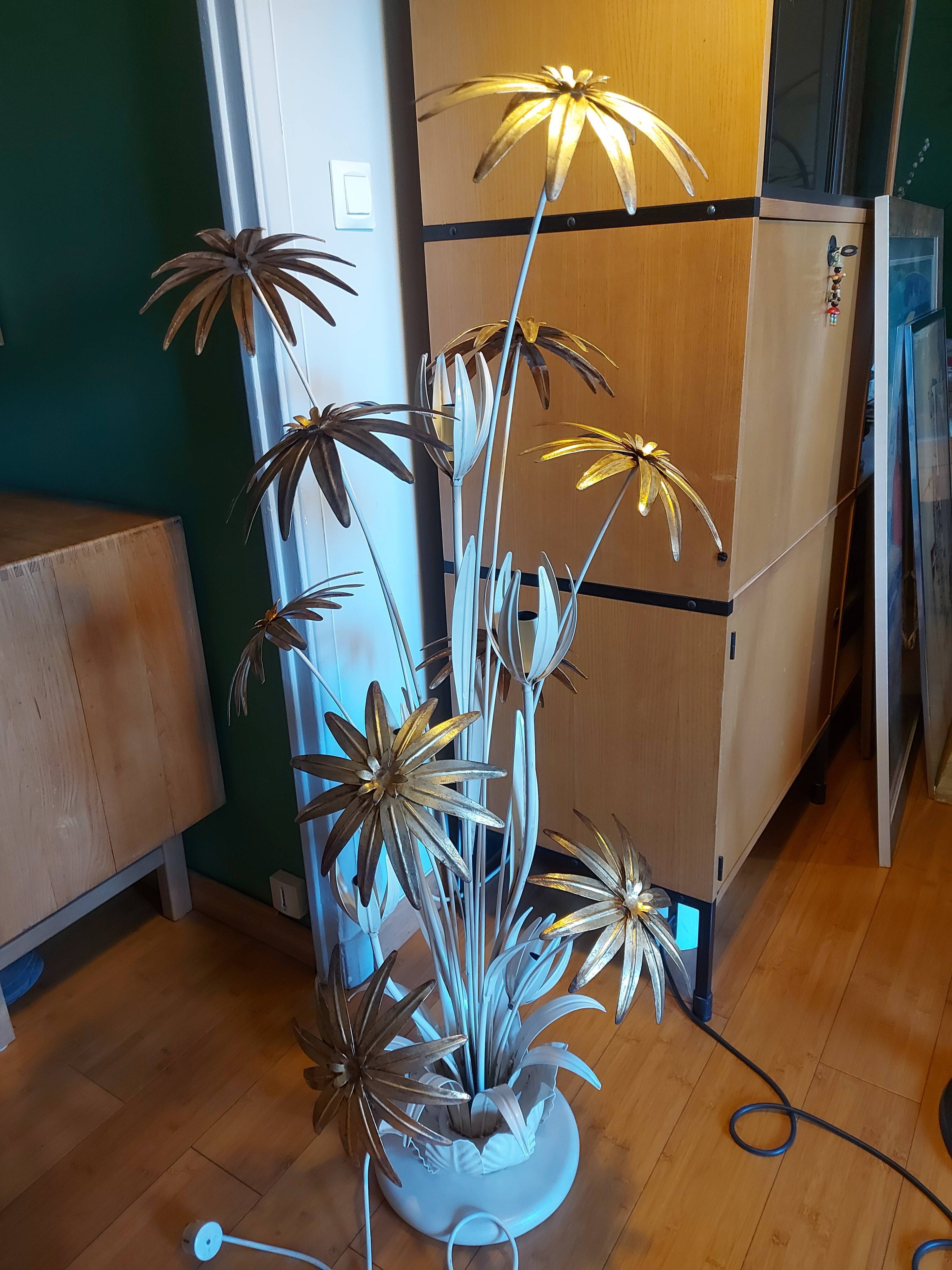 Flower floor lamp design 70'S , Hans Kögl