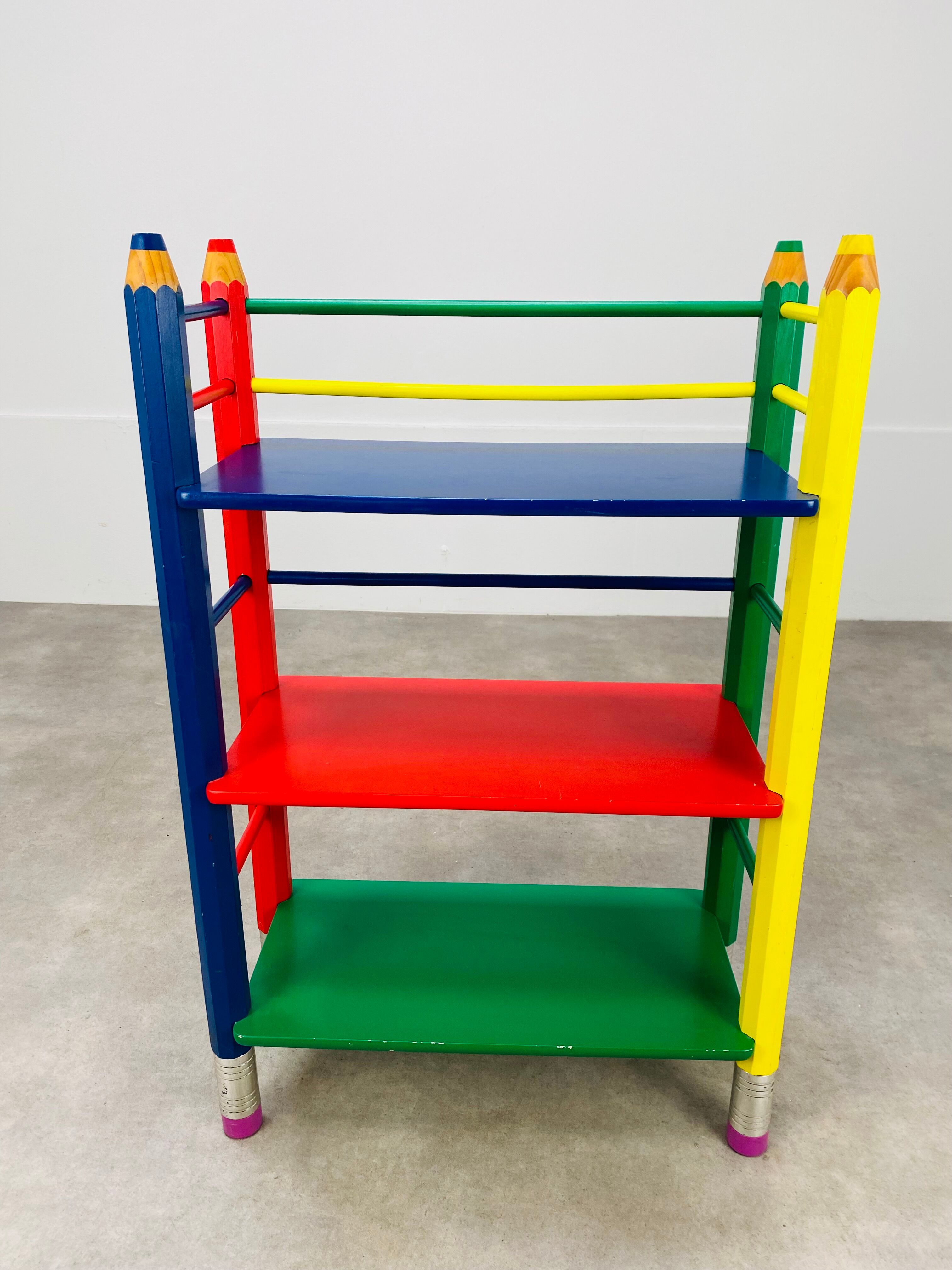 Pierre Sala pencil shelf for children
