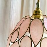 Pink mother-of-pearl suspension