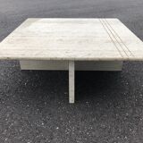 Square bass table in travertine