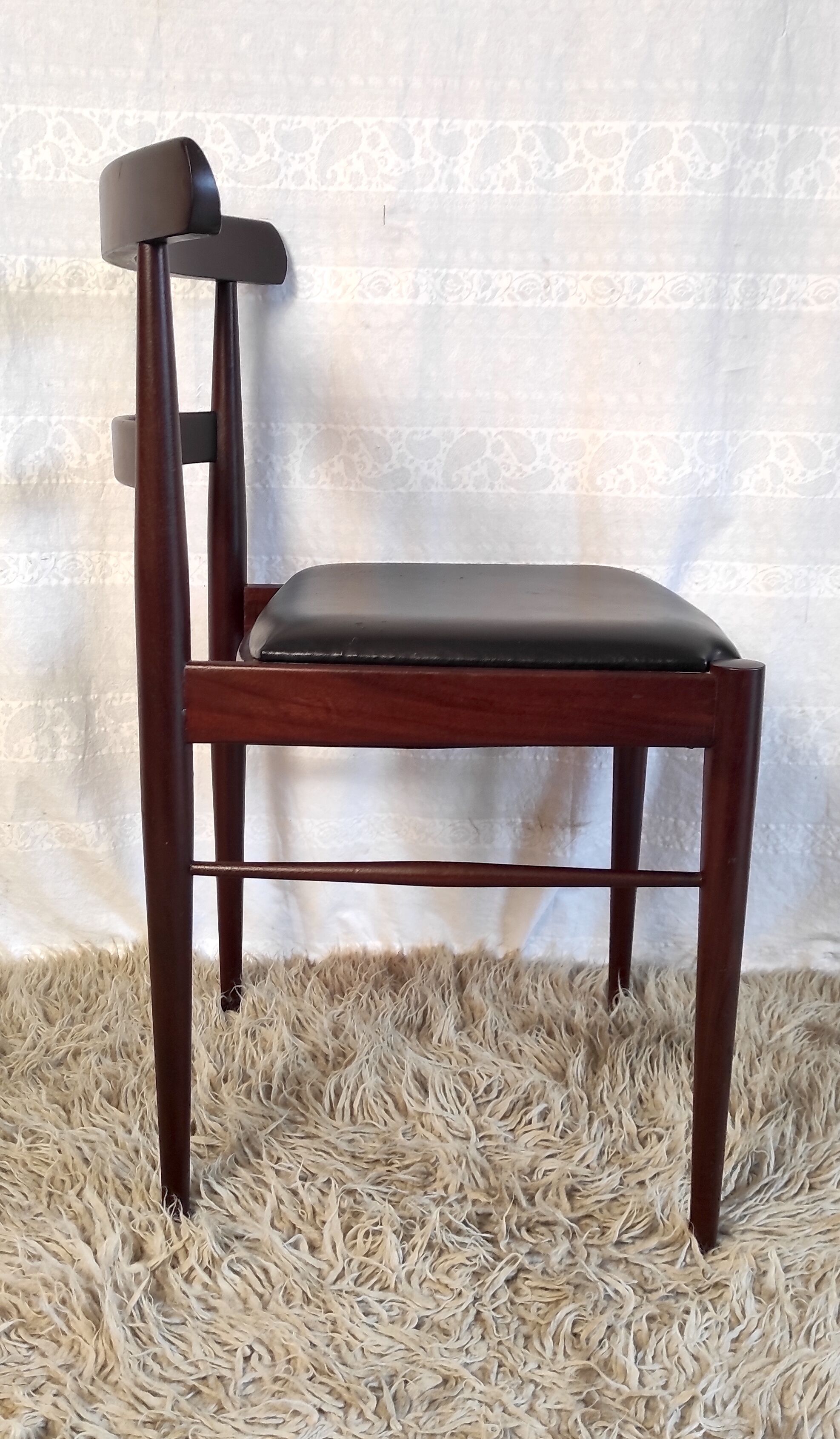 Chaise style scandinave en bois massif années 60