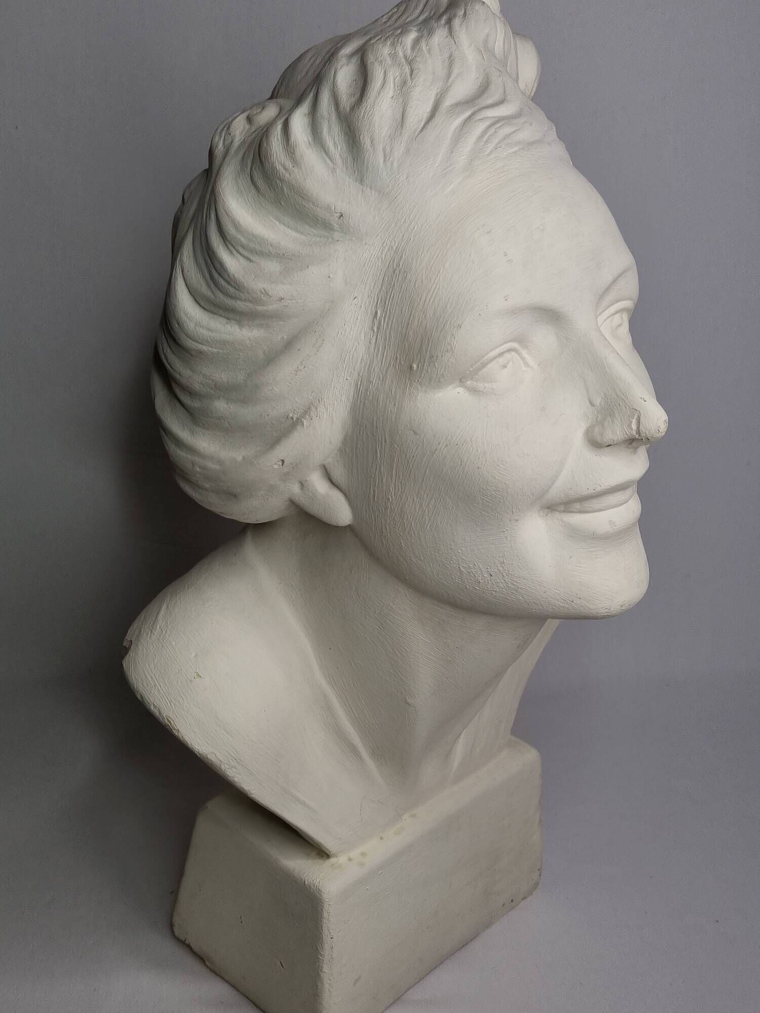 Bust of a young woman by Salvatore Melani, Art Deco style, 48 cm