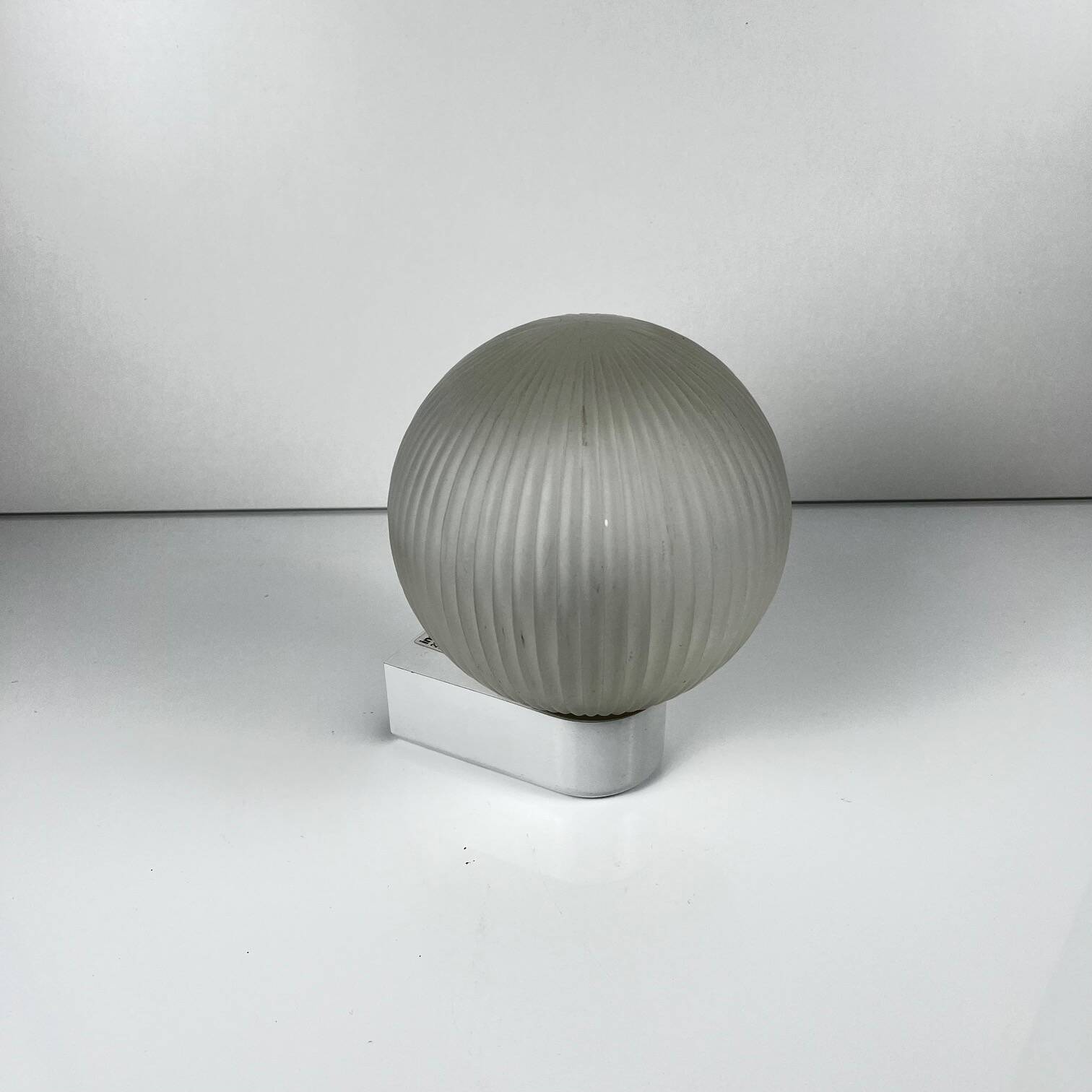 Modernist INDA wall light, white, 1970