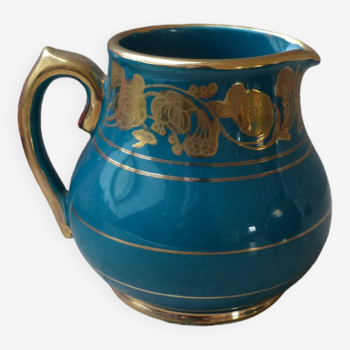 Old small Sadler cream pot in blue green ceramic with gold pattern, English creamer milk pot