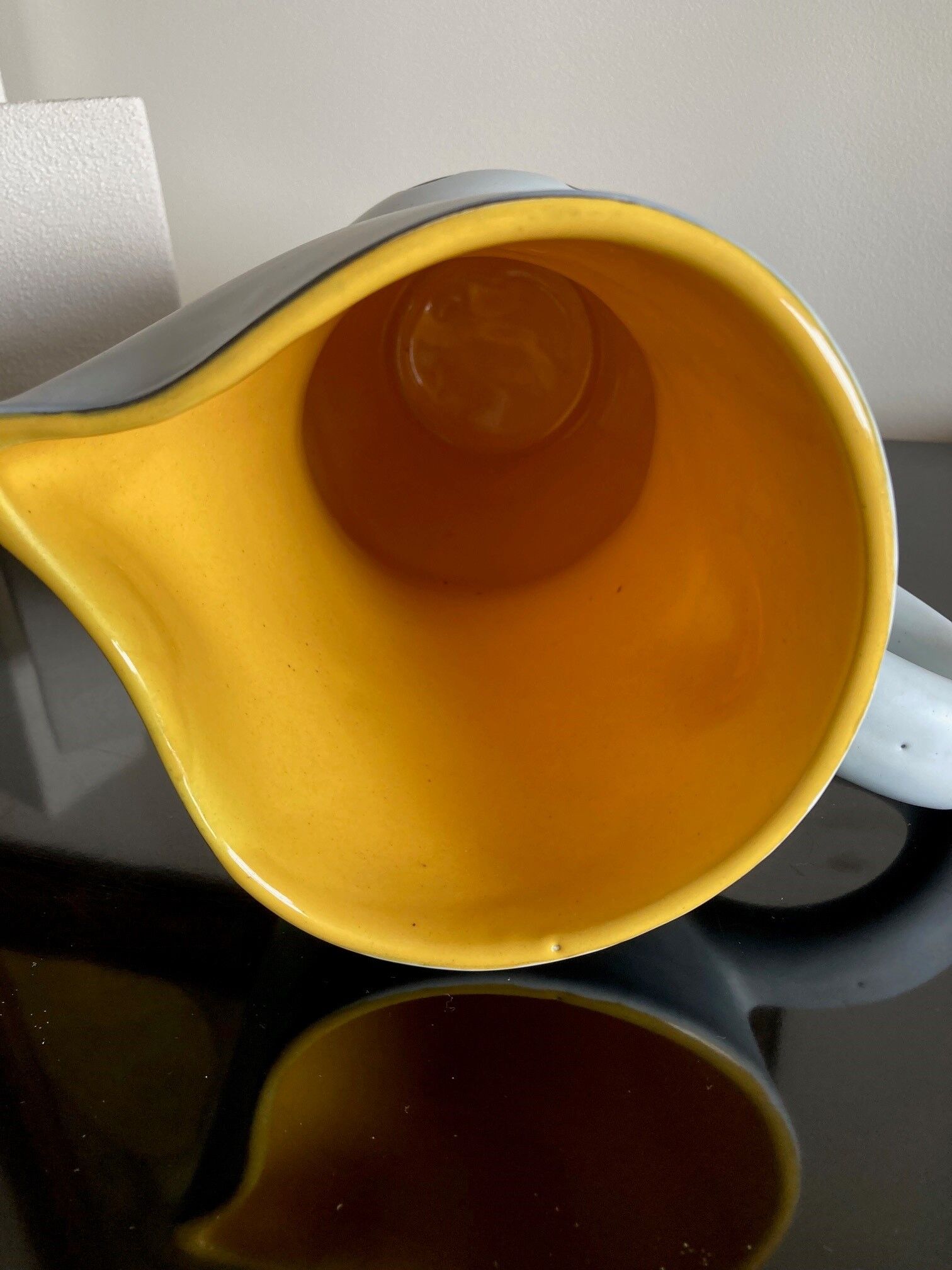 Pitcher Vallauris Capron